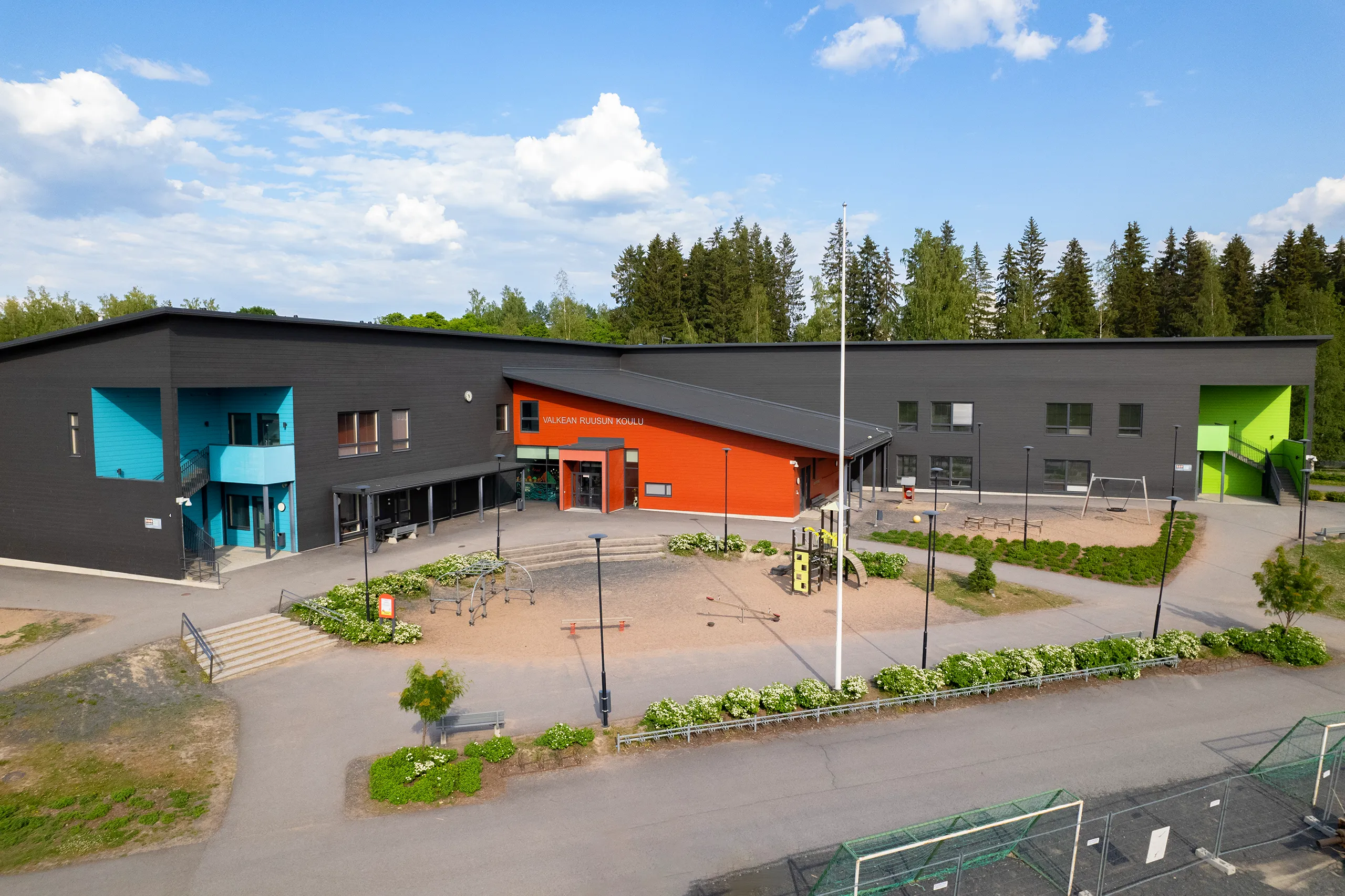 valkean-ruusun-koulu.webp